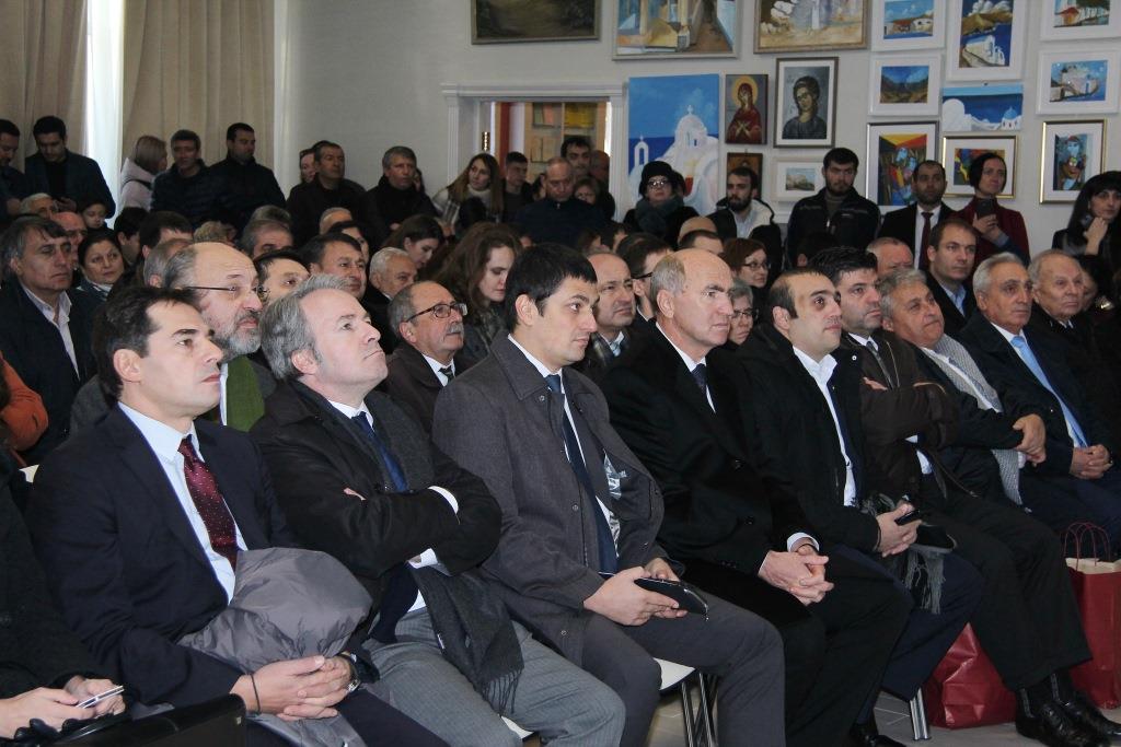 Συμμετοχή Γ. Προξένου στην τελετή εγκαινίων του Ελληνικού Πολιτιστικού Κέντρου στο Γκελεντζίκ (Γκελεντζίκ)