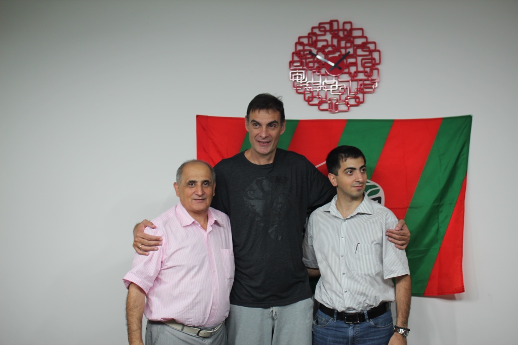 Επίσκεψη Γ. Προξένου στα Γραφεία της ομάδας καλαθοσφαίρισης 